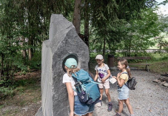 Saanis Klangerlebnis Erlebnisweg Saanen Gstaad Sommer Kinder Wandern Familie