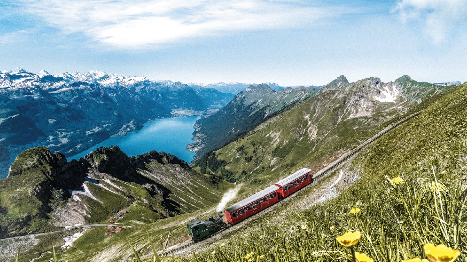Dampfbahnfahrt Brienz - Brienzer Rothorn mit Blick auf den Brienzersee