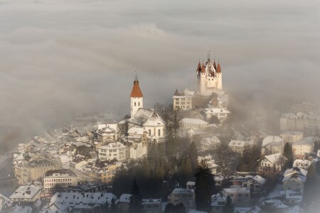 Schloss Thun im Winter