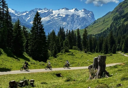 Private Engstlenalp E-Bike Tour