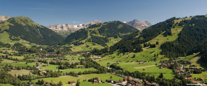 Gstaad aus der Luft