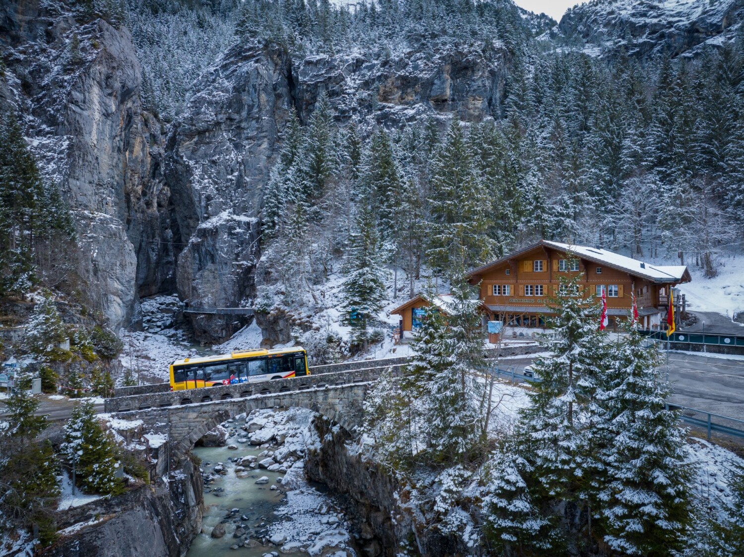 GrindelwaldBus im Winter