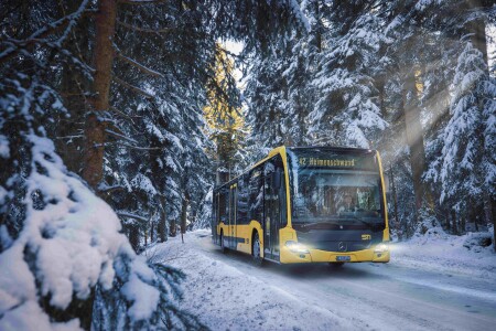 STI Bus in Heimenschwand Winter ©STI Holding AG