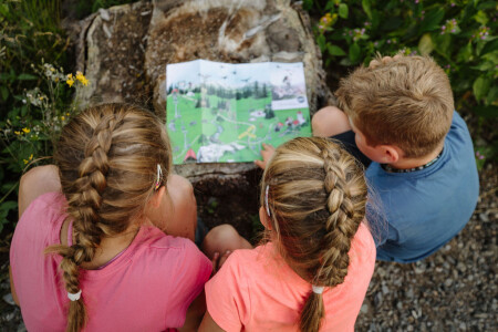 Sillerenbuehl Famlienwanderung Bergbahnen Adelboden Lenk AG Fotografin Anja Zurbruegg