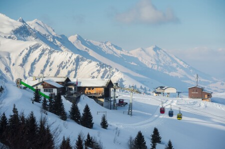 Tschentenalp Restaurant im Winter