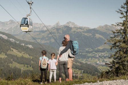 Bergbahnen Gstaad Wispile Wandern Familie Kinder