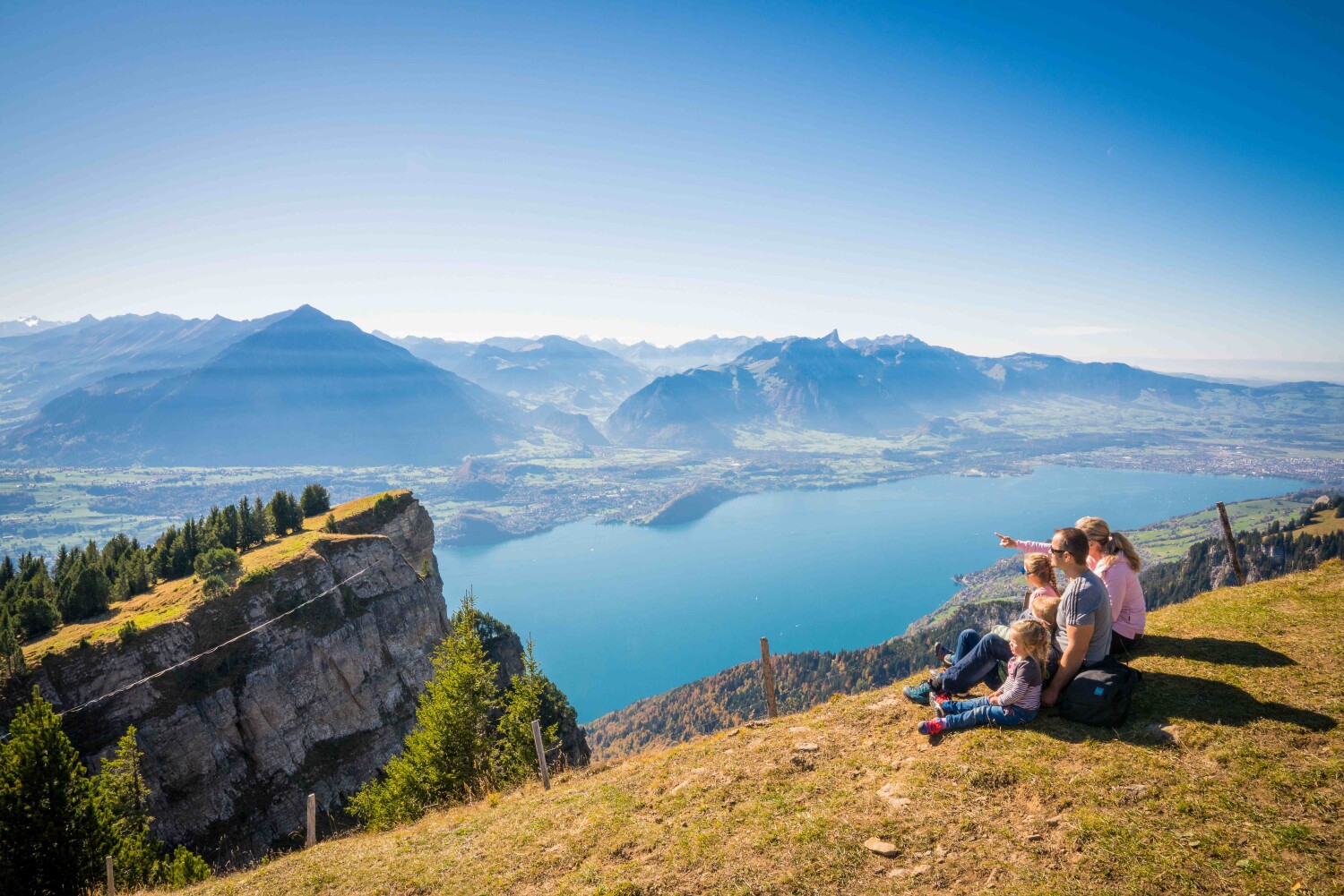 2021 Familie Kinder Aussicht Niederhorn