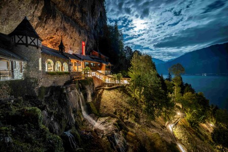 Beatushoehle Aussenansicht Foto David Birri