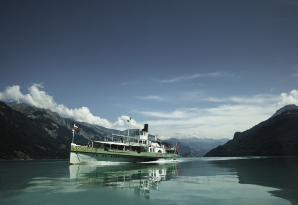 Dampfschifffahrt auf dem türkisblauen Brienzersee